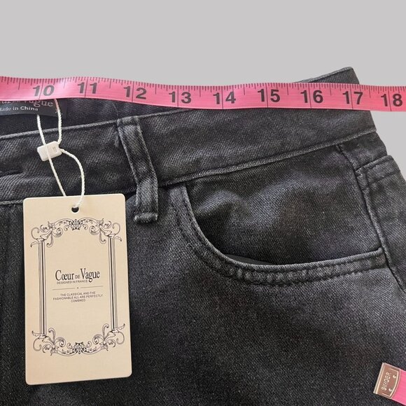 Coeur de Vague Jeans Womens XL Black Distressed Capri Style NWT - Picture 3 of 16